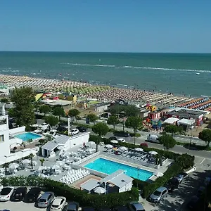Promenade Universale Hotel